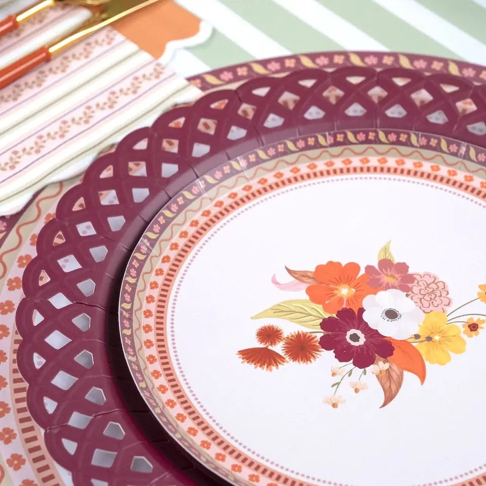 Burgundy Basketweave Dinner Plates, photo 2